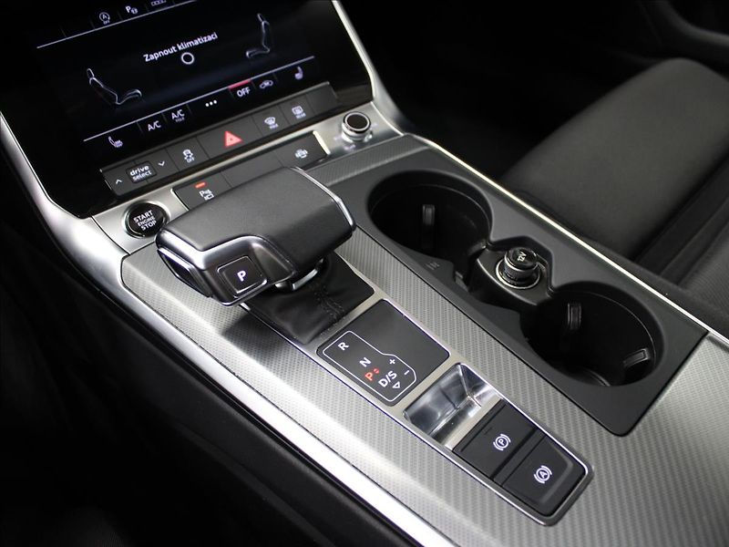 Audi A6 3,0 45 TDI Quattro Sport 1.maj - fotka 26 z 33
