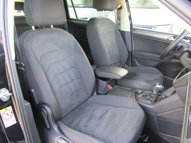 Volkswagen Tiguan Elegance 2.0 TDI 147 kW DSG 4 - fotka 22 z 30