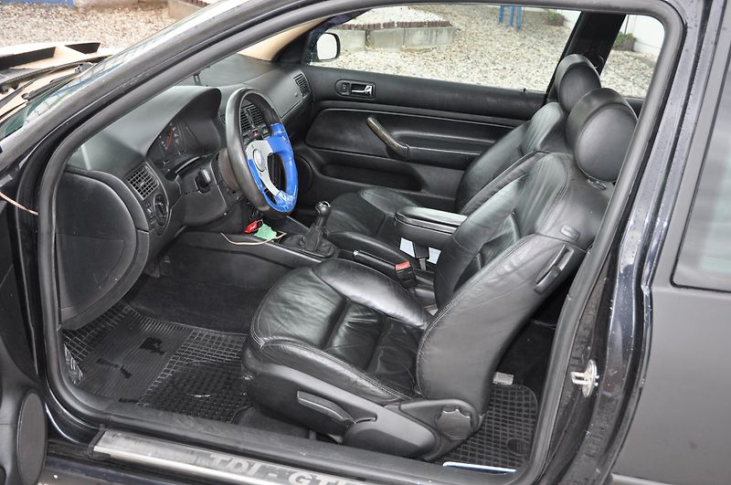 Volkswagen Golf IV 1.9TDi 66kW 3dv. - fotka 5 z 12