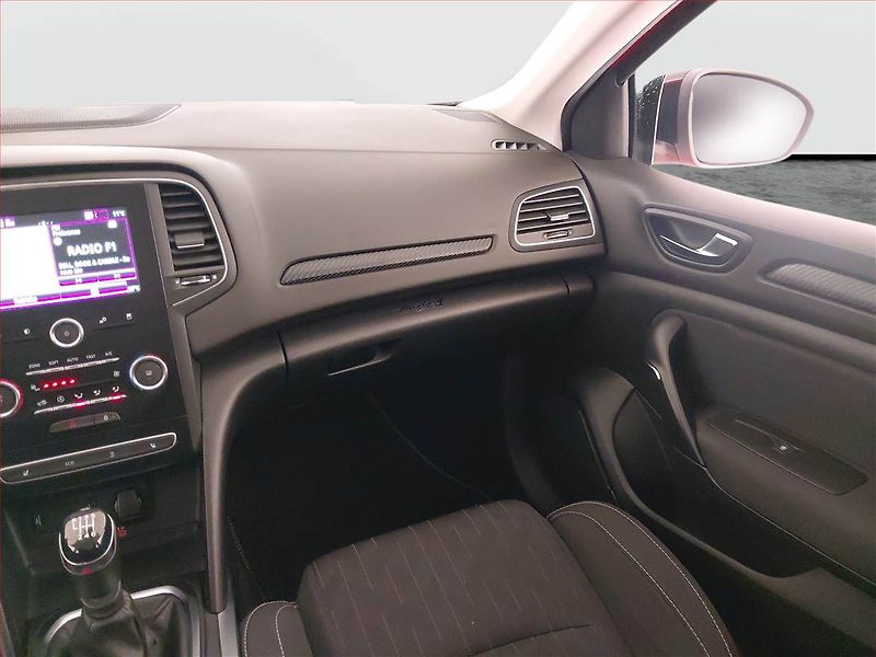 Renault Mégane (2019) Limited 1.3 TCe, Serv.kniha - fotka 8 z 21
