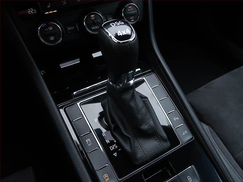 Škoda Superb (2016) Style 2.0 TDI, 4X4, Automat - fotka 13 z 23