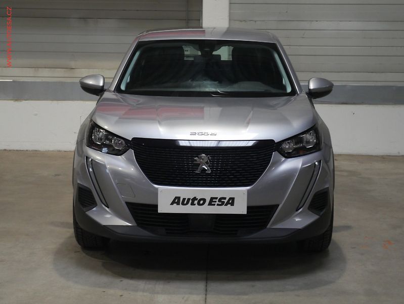Peugeot 2008 (2020) 1.2PT, ČR, Active - fotka 2 z 17
