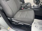 Toyota Auris 1.8i 16v HYBRID AUT SERVIS TOP - náhled 139