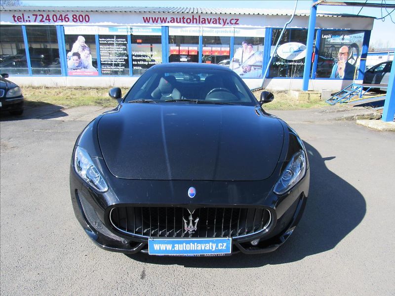 Maserati GranTurismo 4,7 V8 Sport - fotka 2 z 37