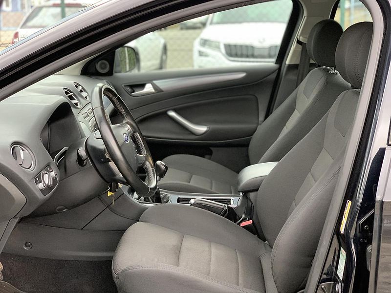 Ford Mondeo 2.0TDCi KLIMA ALU PŮVOD ČR - fotka 9 z 43