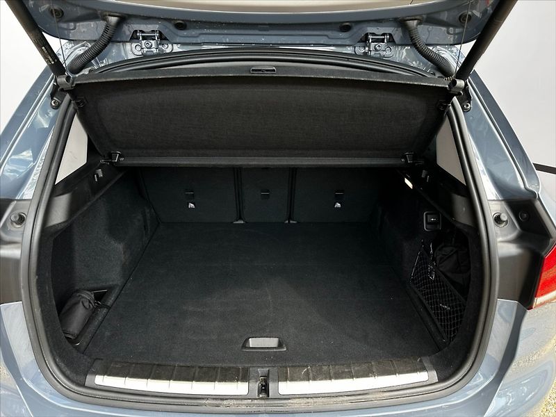 BMW X1 2,0 140kW-xDRIVE-CZ-DPH-VÝBAVA - fotka 15 z 44