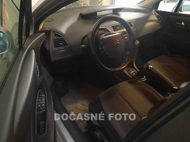 Citroën C4 (2005) 1.6 - fotka 3 z 3