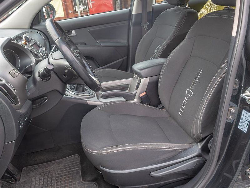 Kia Sportage (2014) ČR 1.7D 85KW – 2x KOLA - fotka 10 z 35