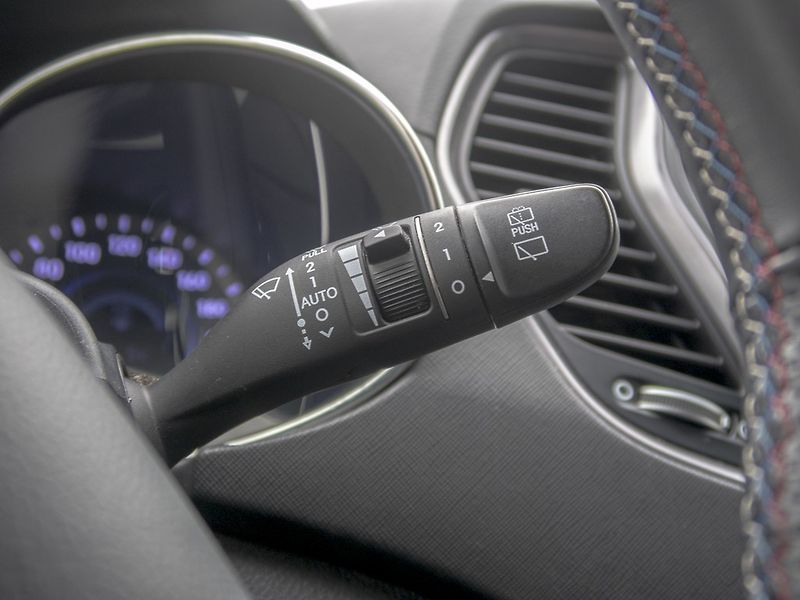 Hyundai Santa Fe (2013) ČR 11/13 2.2D 145KW – VÝBAVA - fotka 26 z 61