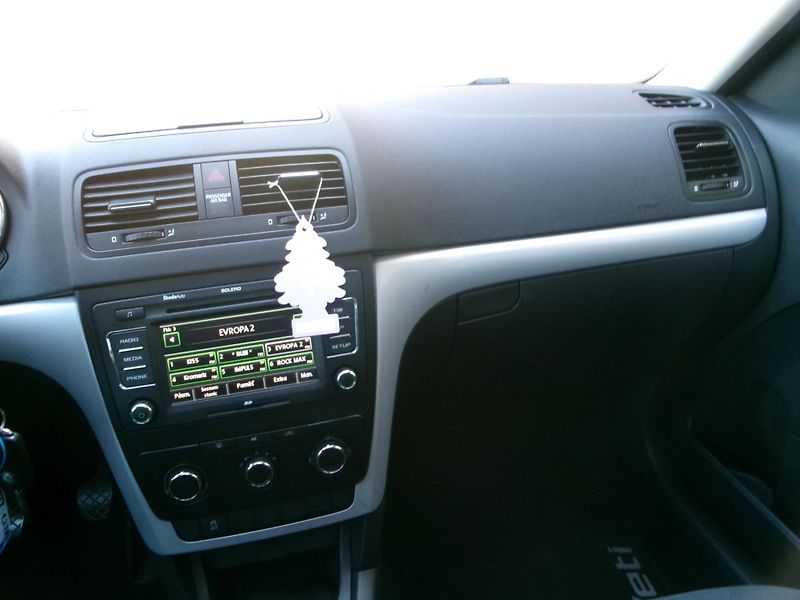 Škoda Yeti (2010) 1,2TSI AC ALU TAŽNÉ STK - fotka 21 z 23