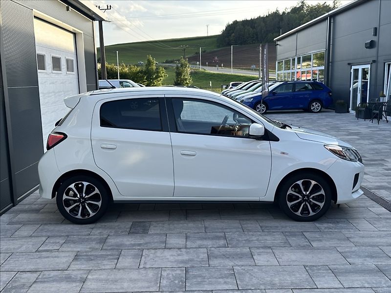 Mitsubishi Space Star 1,2 71PS  Invite A/T - fotka 6 z 53