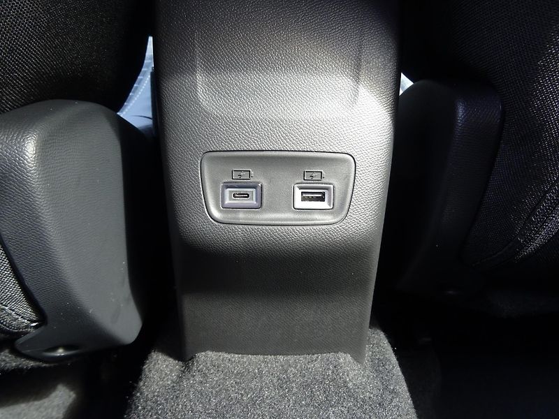 Peugeot 2008 (2026) ALLURE Hybrid 145k e-DCS6 - fotka 36 z 42