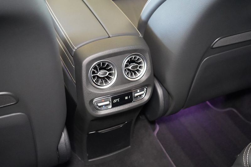 Mercedes-Benz Třídy G G 63 AMG, MANUFAKTUR, Carbon - fotka 43 z 45