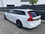 Volvo V90 (2019) 2.0 D4 140kW MOMENTUM - náhled 2
