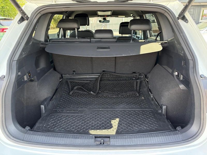 Volkswagen Tiguan (2023) R-LINE 2.0TDI 147kW DSG TAŽNÉ  - fotka 6 z 11