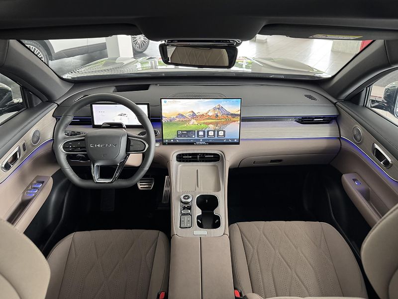 Chery Tiggo 8 (2026) 1,6T Unique FWD - fotka 24 z 57