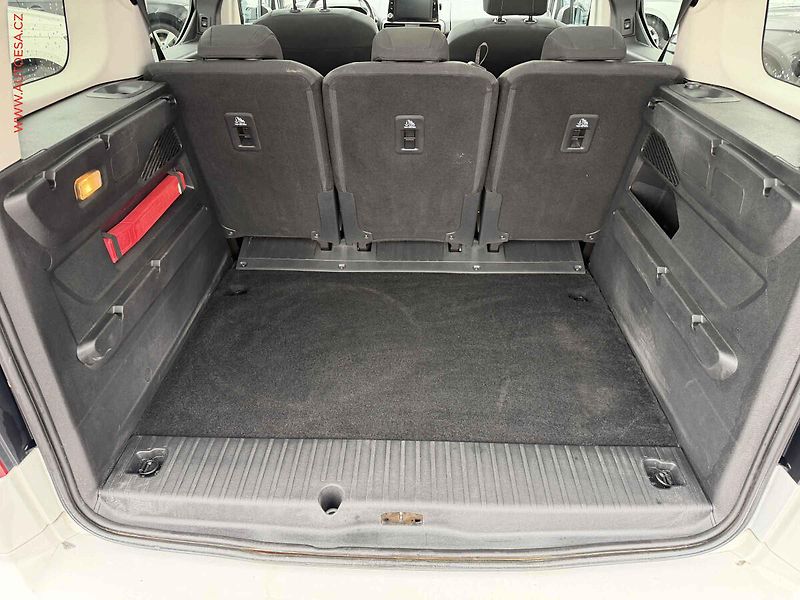Opel Combo (2019) 1.5 CDTi, ČR, AC, výhřev sed - fotka 6 z 17