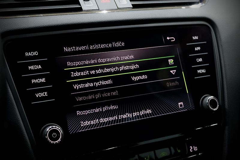 Škoda Octavia 3 FL Combi 1.4 TSI 110 kW - fotka 23 z 31