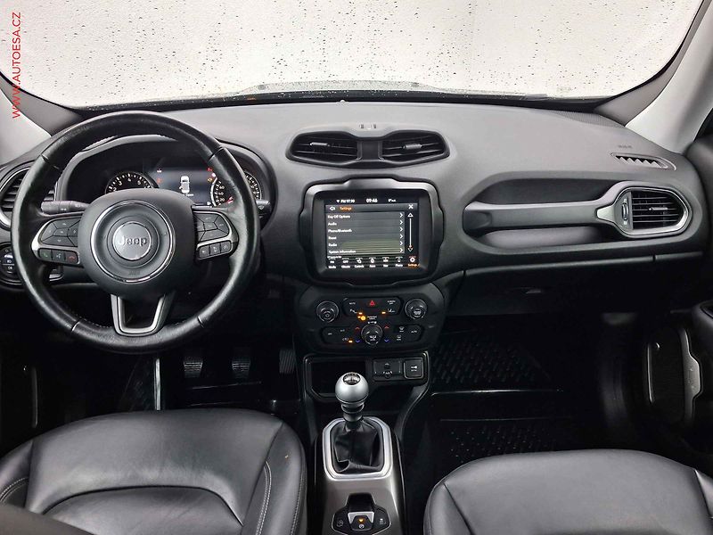 Jeep Renegade (2019) 1.0 T-GDi, Limited - fotka 8 z 17