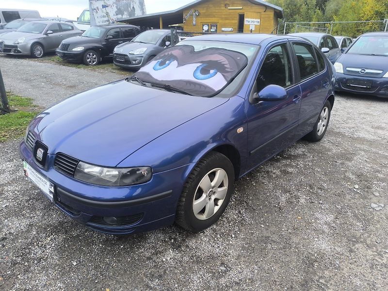 Seat Leon TDI66KW,KRÁSNÝ,110KM, SERVISKA - fotka 3 z 20