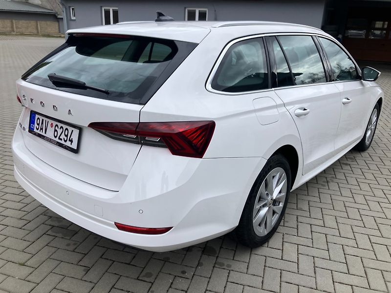 Škoda Octavia (2023) 2.0TDI STYLE EL.TAŽNÉ,2023,ČR - fotka 5 z 34