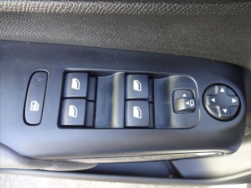 Citroën C5 Aircross 1,2 Pure Tech 96kW - fotka 18 z 50