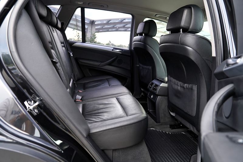 BMW X5 3.0d xDrive/Al/kůže/235 PS/AT - fotka 27 z 34