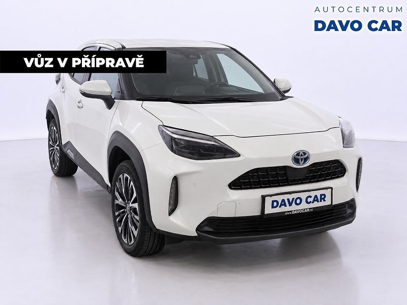 Toyota Yaris Cross 1,5 Hybrid 68kW e-CVT CZ DPH - fotka 2 z 12