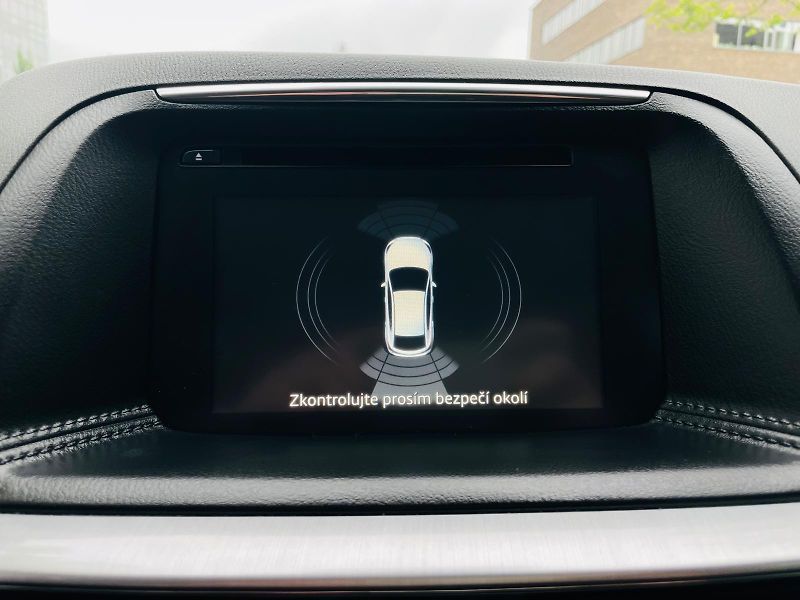 Mazda CX-5 2.0i VÝHŘEV SENZORY TAŽNÉ 2WD  - fotka 38 z 46