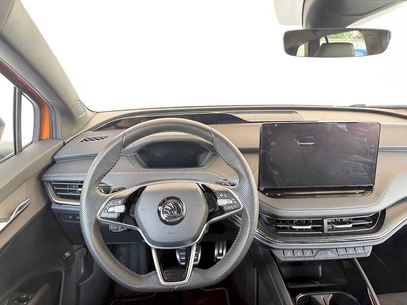 Škoda Enyaq (2024) Sportline 85 210 kW / 82 kWh - fotka 10 z 29