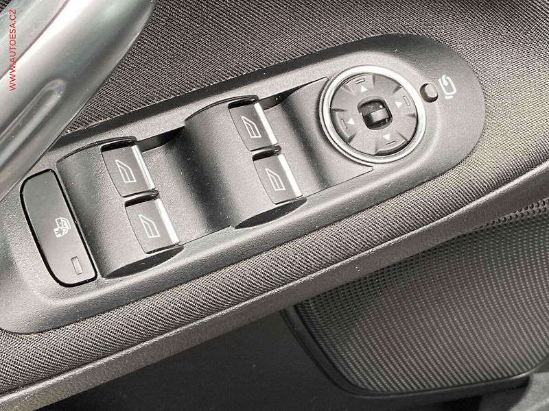 Ford Galaxy (2013) 2.0 TDCi, Champions, navi - fotka 11 z 19
