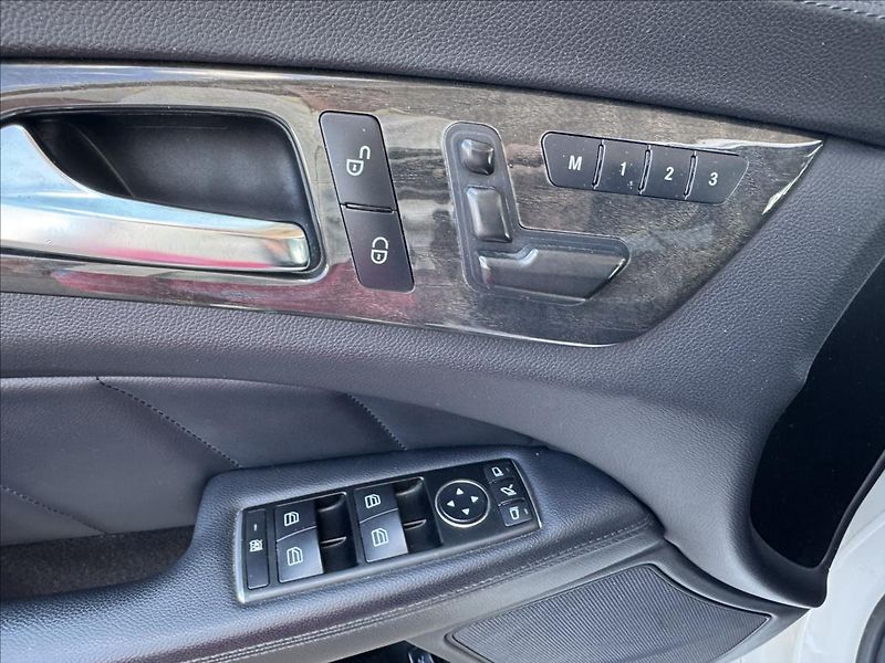 Mercedes-Benz CLS 3,0 d 4M,webasto - fotka 11 z 24