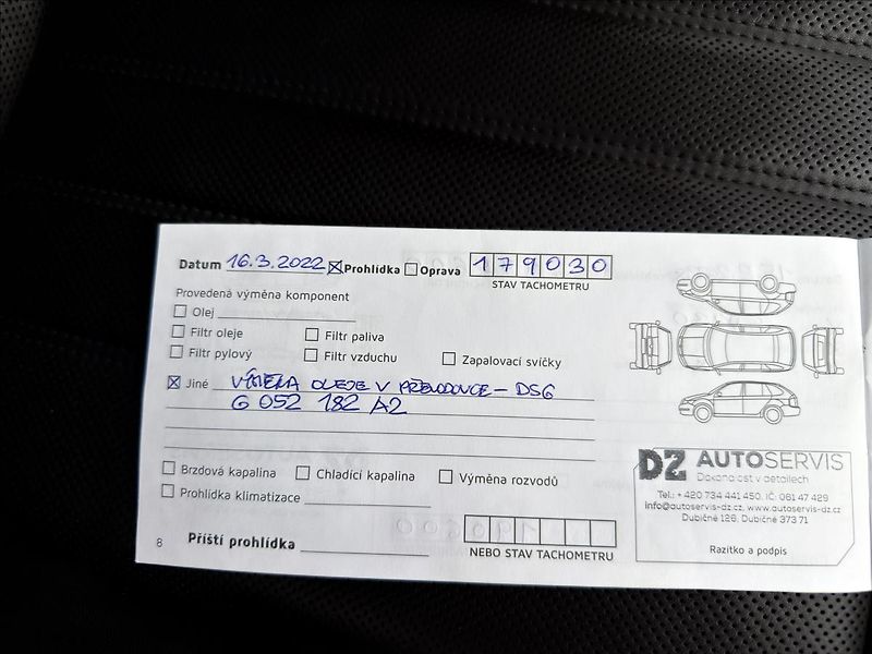 Škoda Superb 2,0 TDi Laurin & Klement - fotka 36 z 54