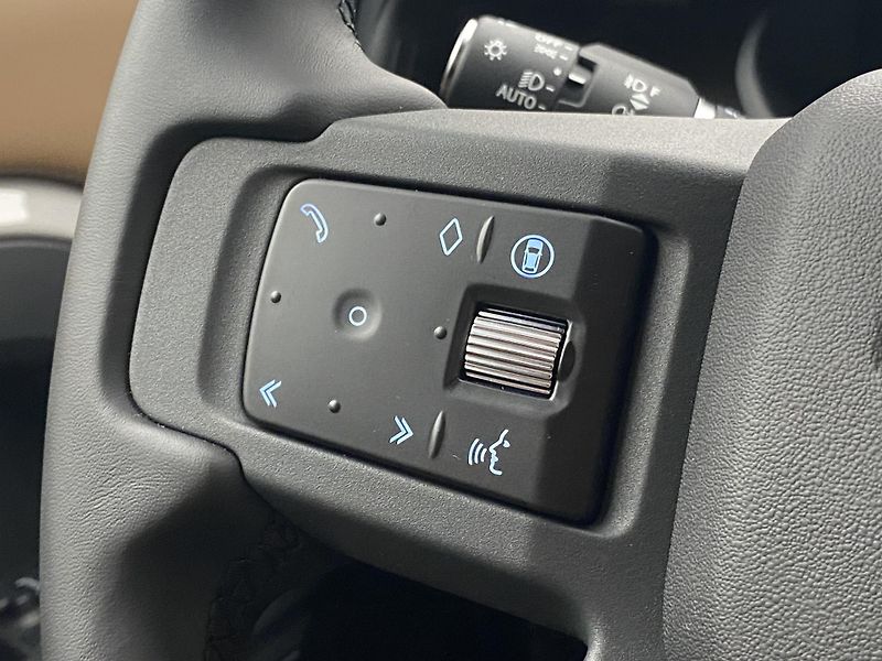 Land Rover Defender (2026) 110 D350 X-Dynamic HSE - fotka 23 z 56