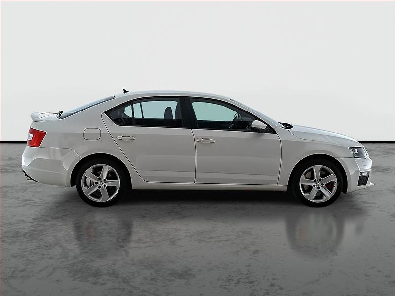 Škoda Octavia (2014) RS 2.0 TDI, Automat, Navi - fotka 6 z 16