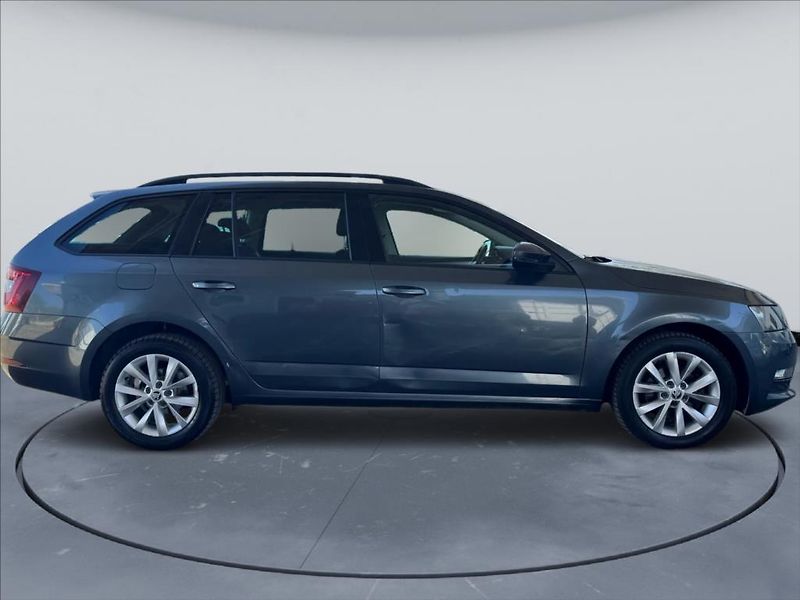 Škoda Octavia 1,6 TDI, Pravidelný servis - fotka 4 z 21