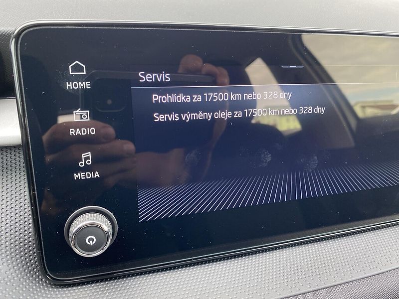 Škoda Fabia 1,0 MPI 59 kW Selection - fotka 20 z 26
