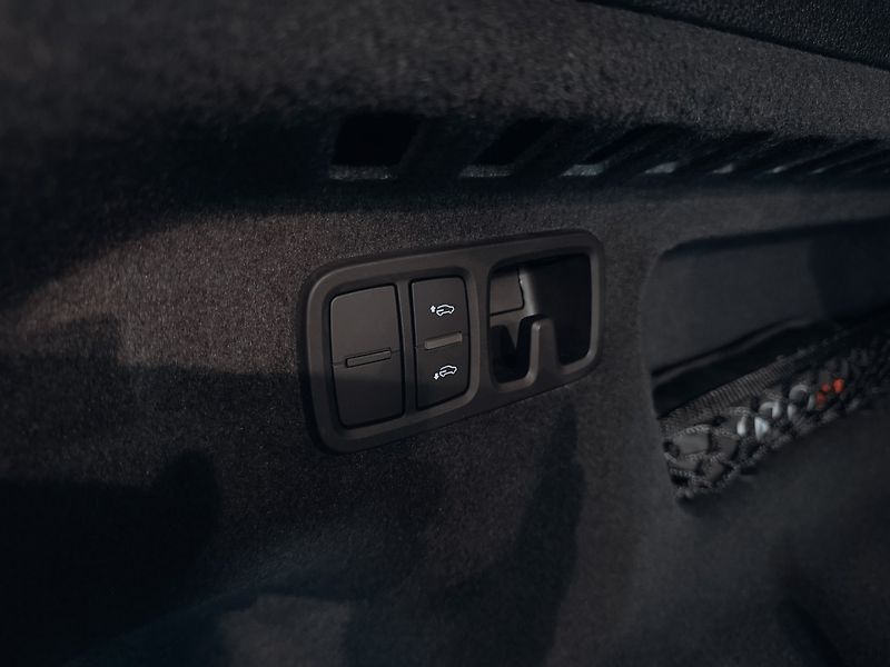 Audi Q8 50TDI S-line Quattro 210 kW - fotka 15 z 27