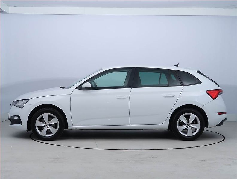 Škoda Scala (2022) Ambition 1.0 TSI, Tempomat - fotka 3 z 17