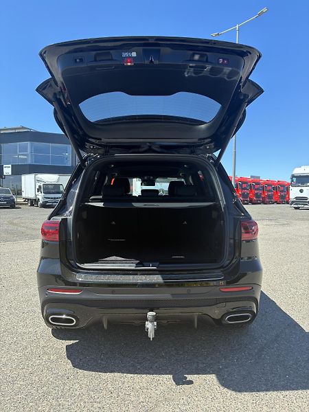 Mercedes-Benz GLB (2025) 200d 4MATIC - fotka 5 z 13