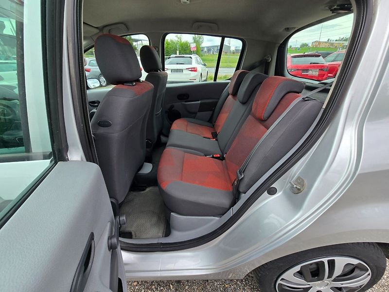 Renault Modus (2007) 1.2 55KW klima 2 - fotka 12 z 23
