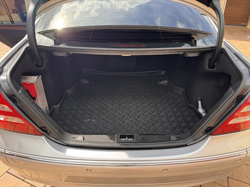 Mercedes-Benz Třídy C 200CDI 90Kw Sport Edition - fotka 20 z 25