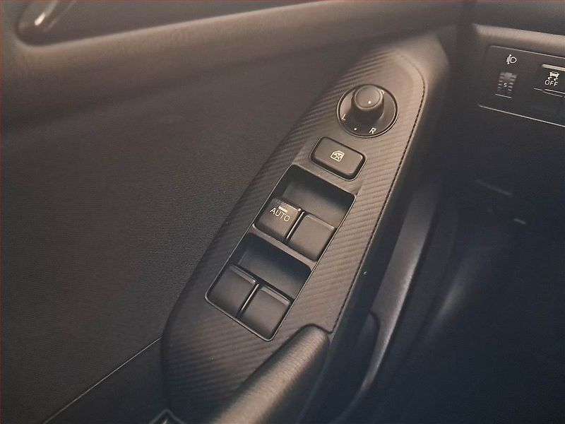 Mazda 3 (2014) 1.5 Skyactiv-G, Navi, Tempomat - fotka 17 z 19
