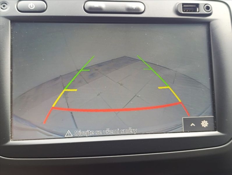 Dacia Duster 1,6 SCe Aut.klima, Kamera,Navi - fotka 31 z 36
