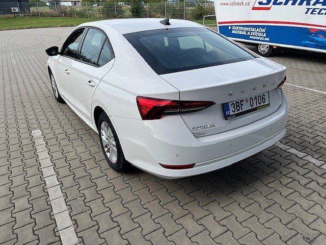 Škoda Octavia liftback - fotka 6 z 11