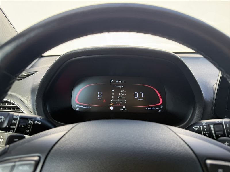 Hyundai i30 1,5 T-GDI 103kW DCT Family - fotka 9 z 24