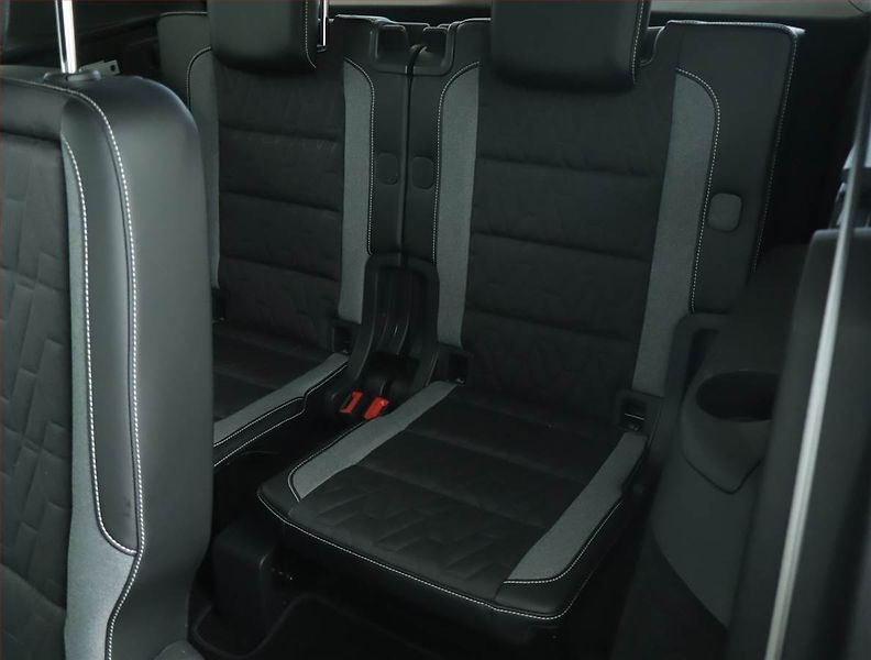 Volkswagen Touran (2025) Comfortline 1.5 TSI - fotka 17 z 19