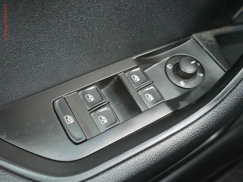 Škoda Superb (2016) 2.0TDi 4x4, ČR, Ambition - fotka 11 z 21