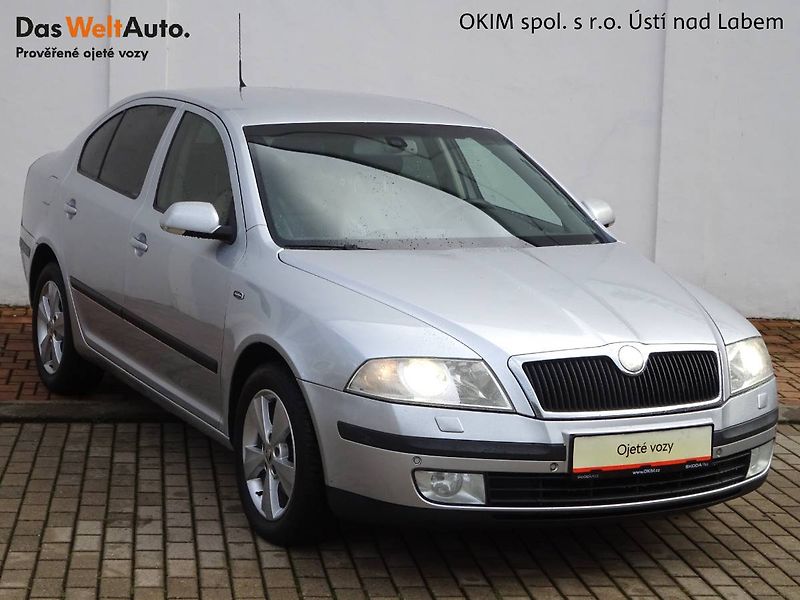 Škoda Octavia (2008) 2,0 TDi/103kW Laurin & Klement - fotka 7 z 26