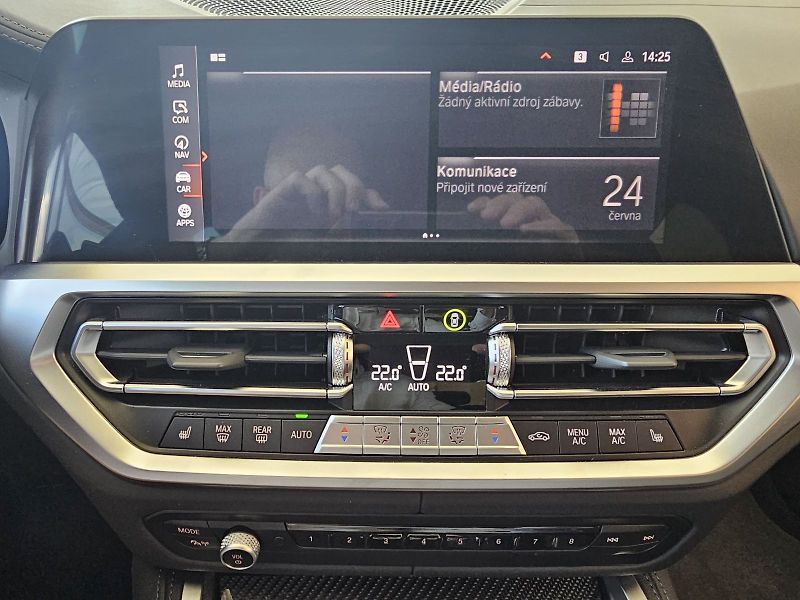 BMW Řada 4 M440i xDrive - fotka 32 z 36